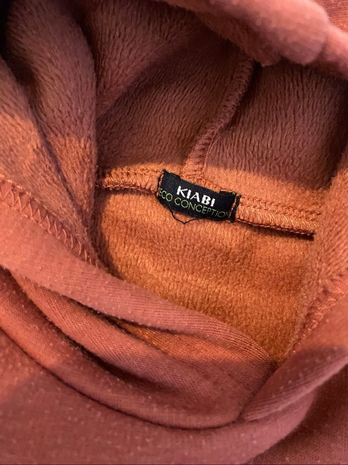 Sweat rouge motif lapin - Kiabi - Taille 4 ans - photo numéro 2