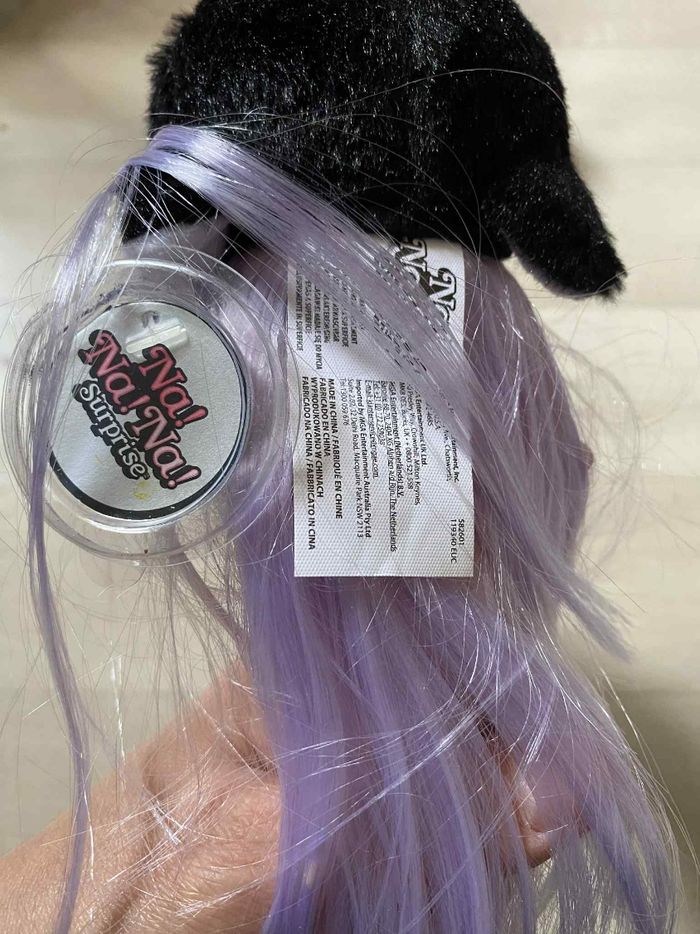 2 poupées  Naf Naf surprise - photo numéro 6