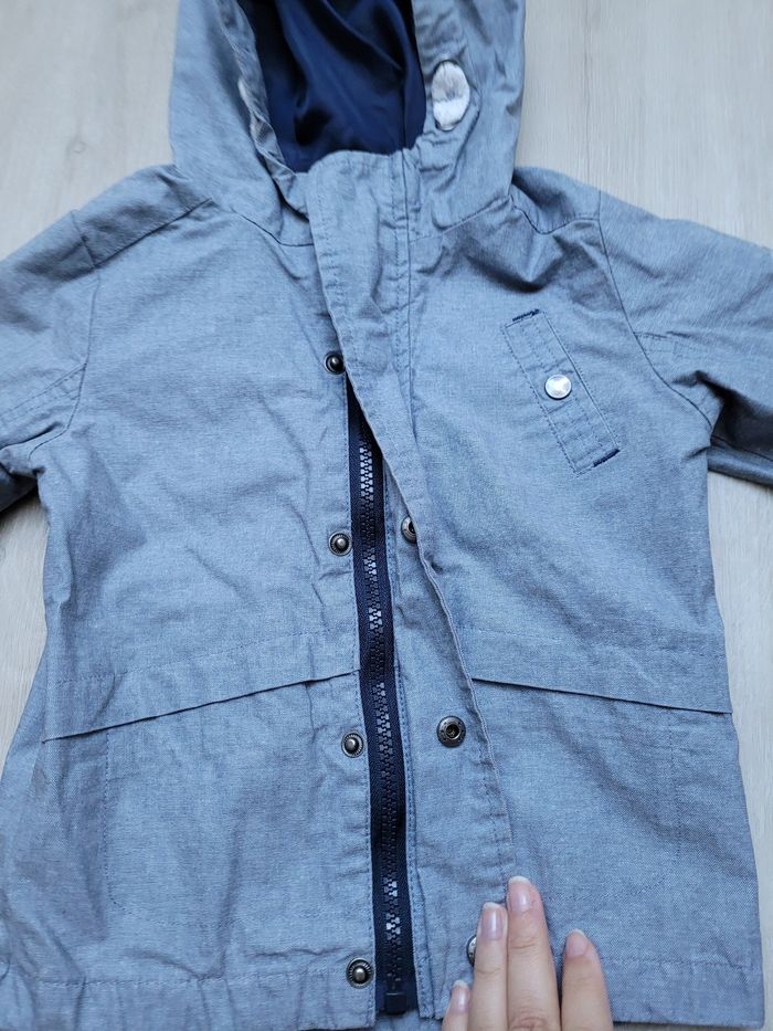 Veste imperméable à capuche 24 mois - photo numéro 2
