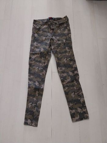 Jean motif militaire