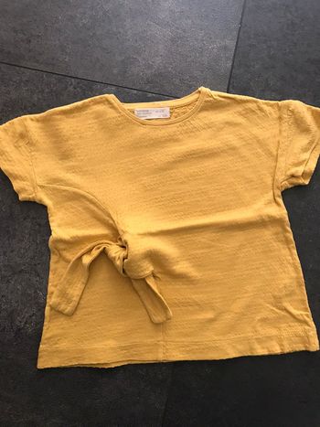 T-shirt Zara fille 5 ans jaune moutarde