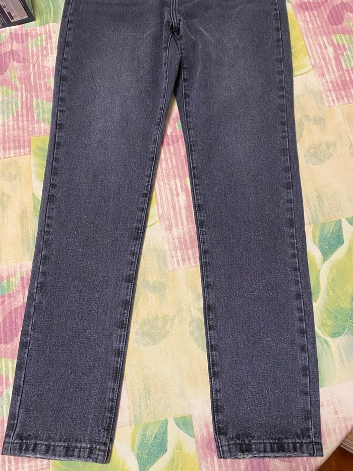 Jean neuf DKNY - photo numéro 8