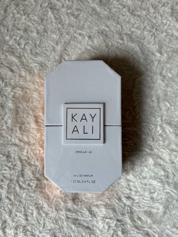 Parfum Kayali Vanilla | 28 – 100 ml – Neuf