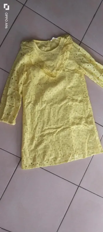 Robe brodée