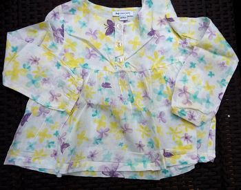 Très jolie blouse fille 6 ans papillons
