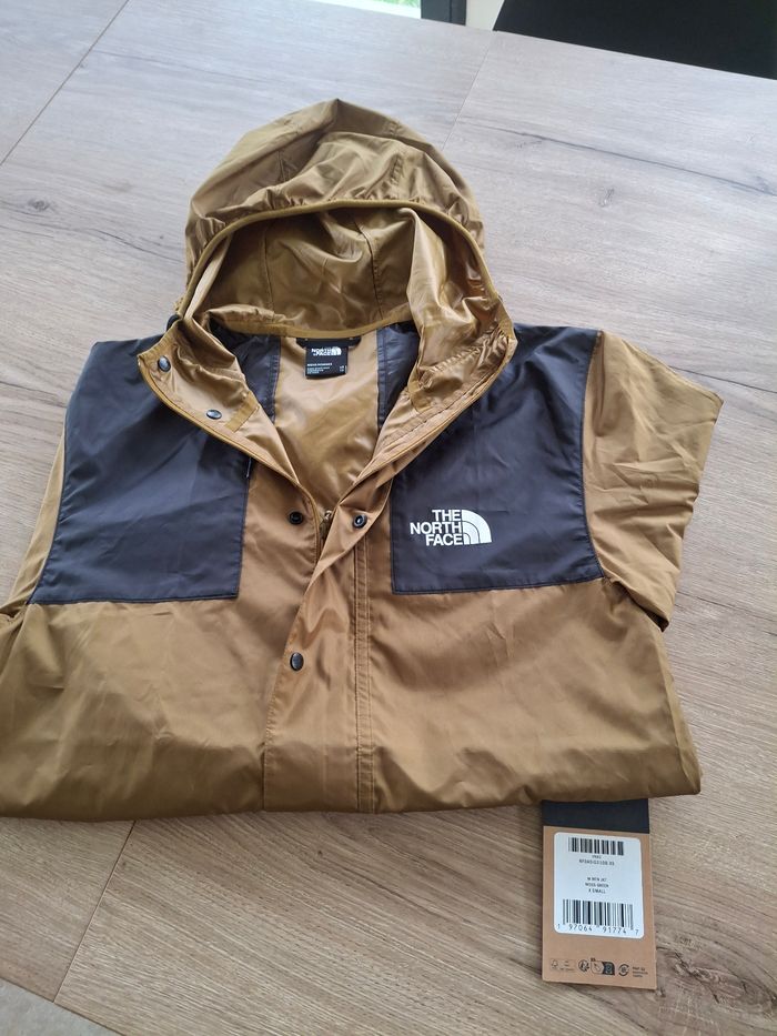 Veste Imperméable The North Face XS Marron Neuve - photo numéro 2