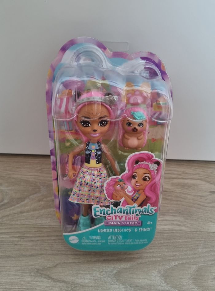 Poupée enchantimals hensley hedgehog et spiney
