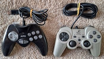 🎮 Lot de 2 manettes USB - avec défauts