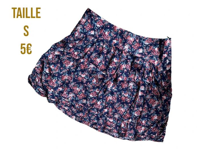 Jupe fleurie taille haute Camaïeu très bon état