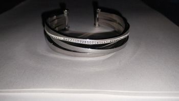 Très beau bracelet