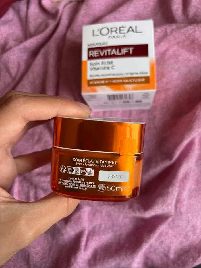 Crème soin éclat vitamine C revitalift Loreal Paris - photo numéro 2