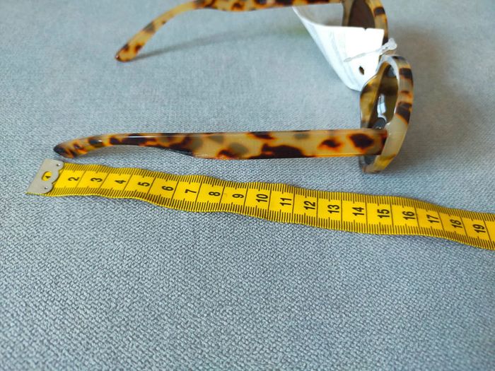 Lunettes de soleil femme – effet écaille - 4 exemplaires - photo numéro 5
