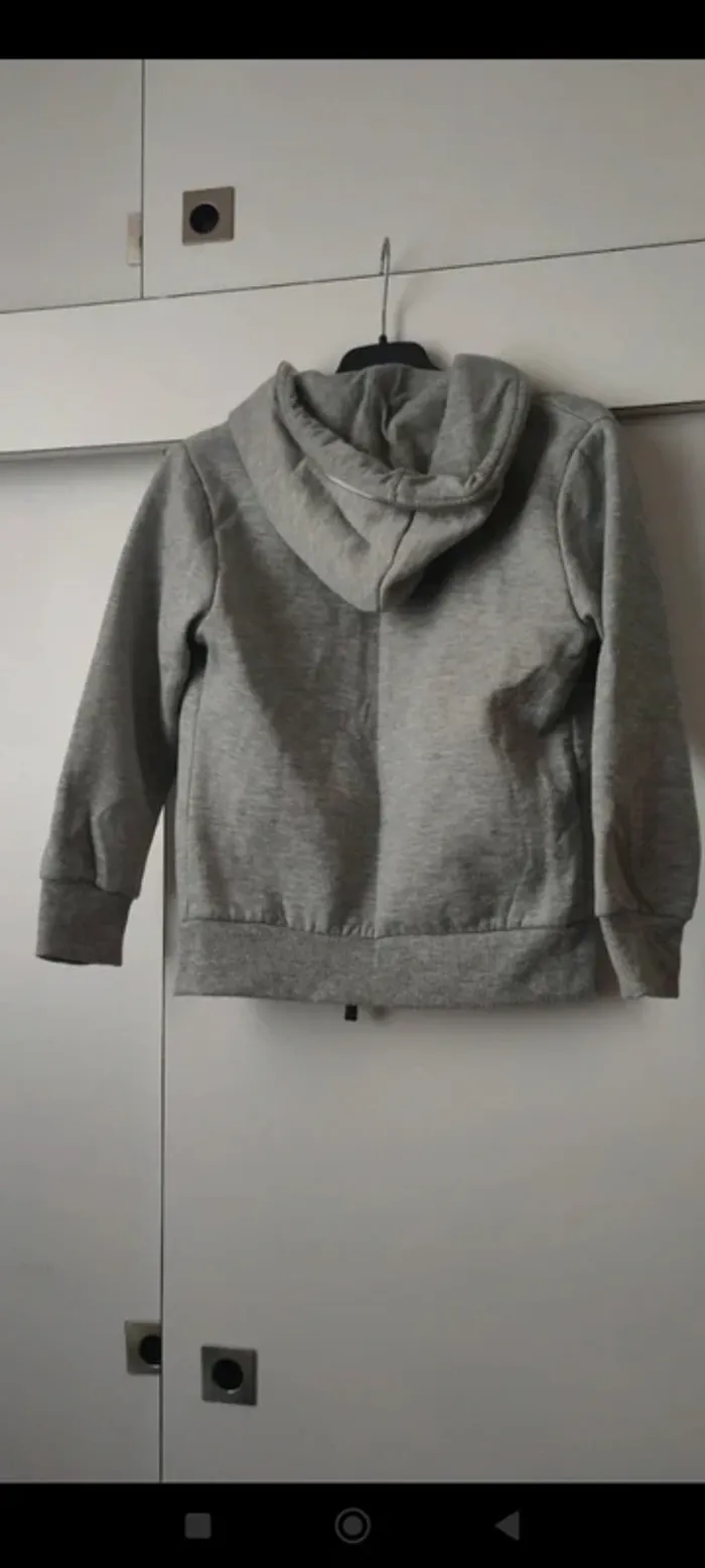 Gilet zippé pour les enfants de 6 ans - photo numéro 3