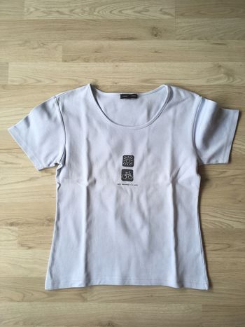 Tee shirt