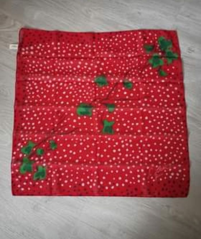 Foulard tour de cou neuf Lolita Lempicka, - photo numéro 2