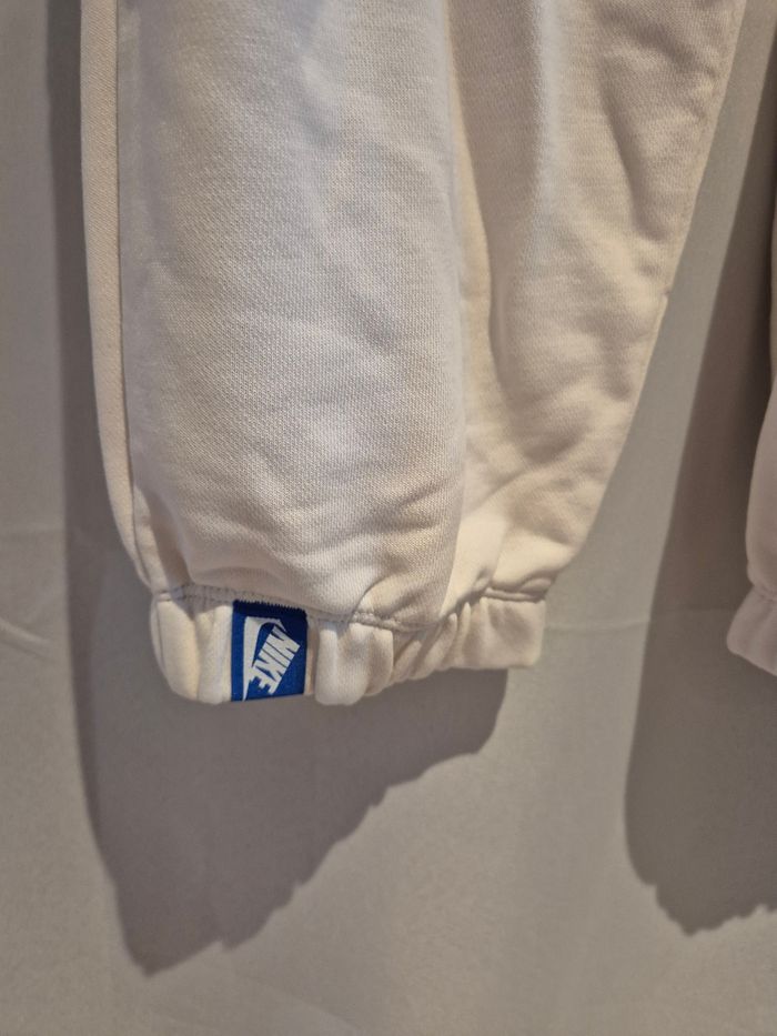 survêtement jogging nike blanc neuf avec étiquette - photo numéro 2