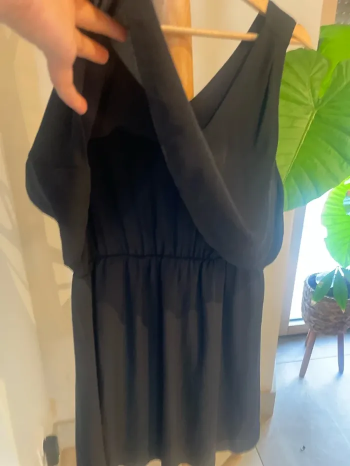 Petite robe noire - photo numéro 2