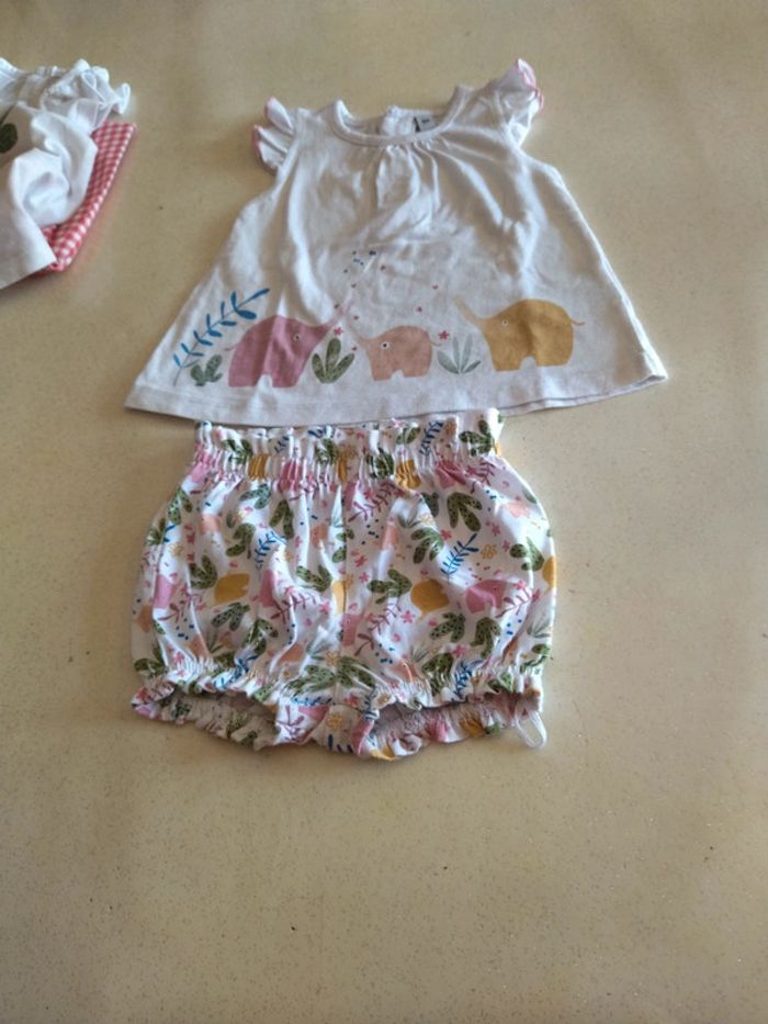 Lot pour bébé fille de 6 mois. Très bon état - photo numéro 10