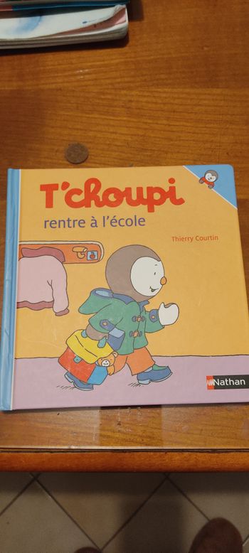 T'choupi rentre à l'école