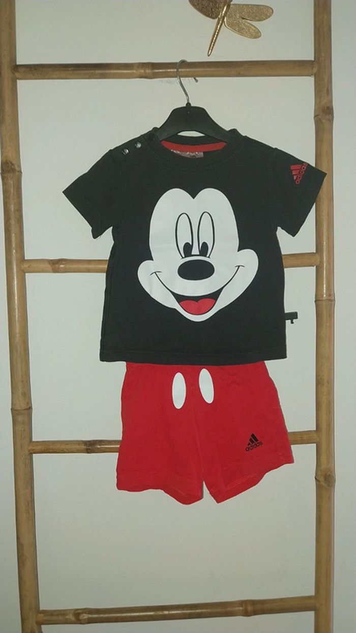 Ensemble Mickey Mouse by Adidas 9/12 mois Excellent état