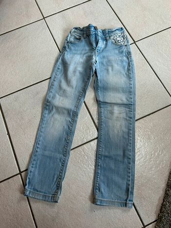Jeans avec dentelle, skinny, 7 ans. Benetton