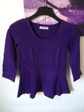 Haut violet T36