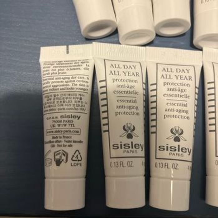 Sisley all day all year protection, anti-âge essentielle - photo numéro 2