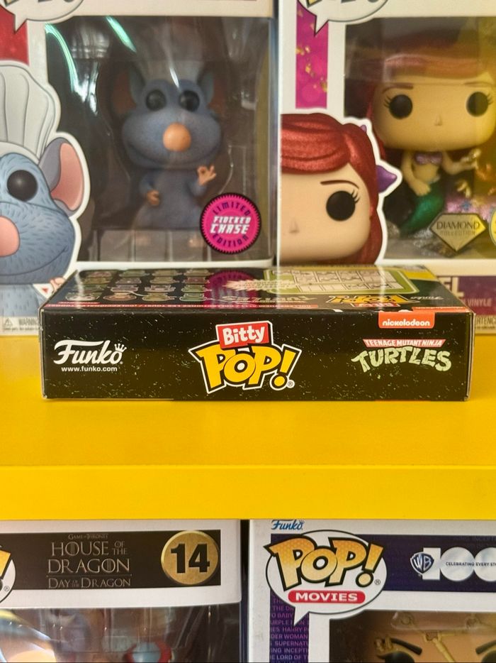 Funko Bitty Pop! 4 Pack - Nickelodeon Teenage Mutant Ninja Turtles - Leonardo, Michelangelo, April O’Neil & Bitty Pop! Mystery - photo numéro 6