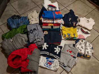 Gros lot vêtements garçon taille 2 ans 23/24 mois