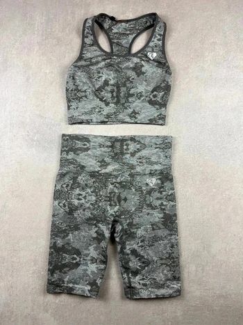 Ensemble Women's Best Seamless Set - Sports Bra + Short Gym Outfit | gris | Size M | Women #168