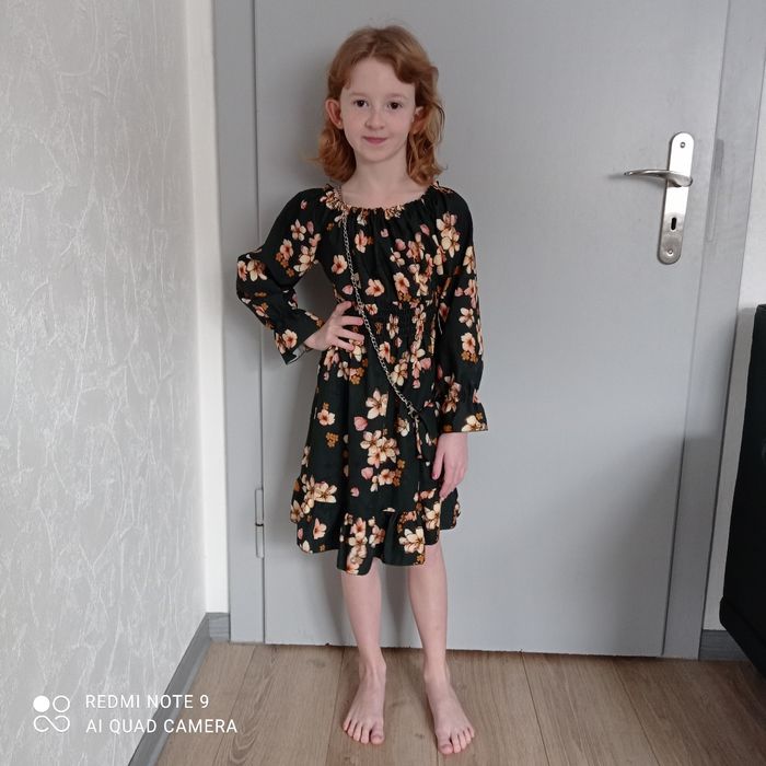 Robe vert foncé à fleurs 8ans - photo numéro 5
