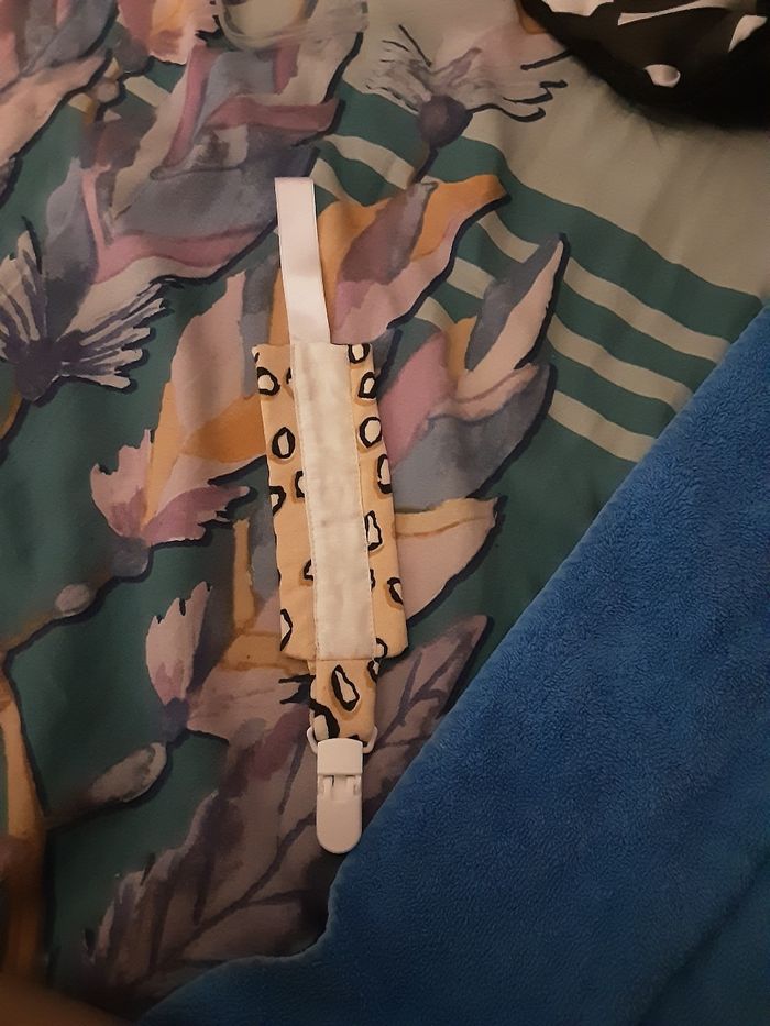 Attache  tétine - photo numéro 2