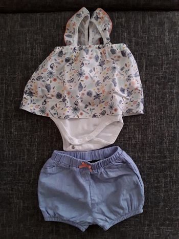 Ensemble short et bodie à bretelles 3 mois