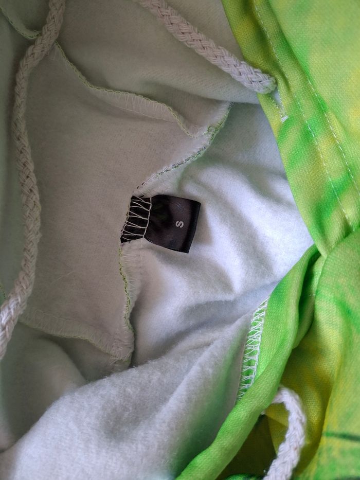 Sweat "grinch" ts - photo numéro 3