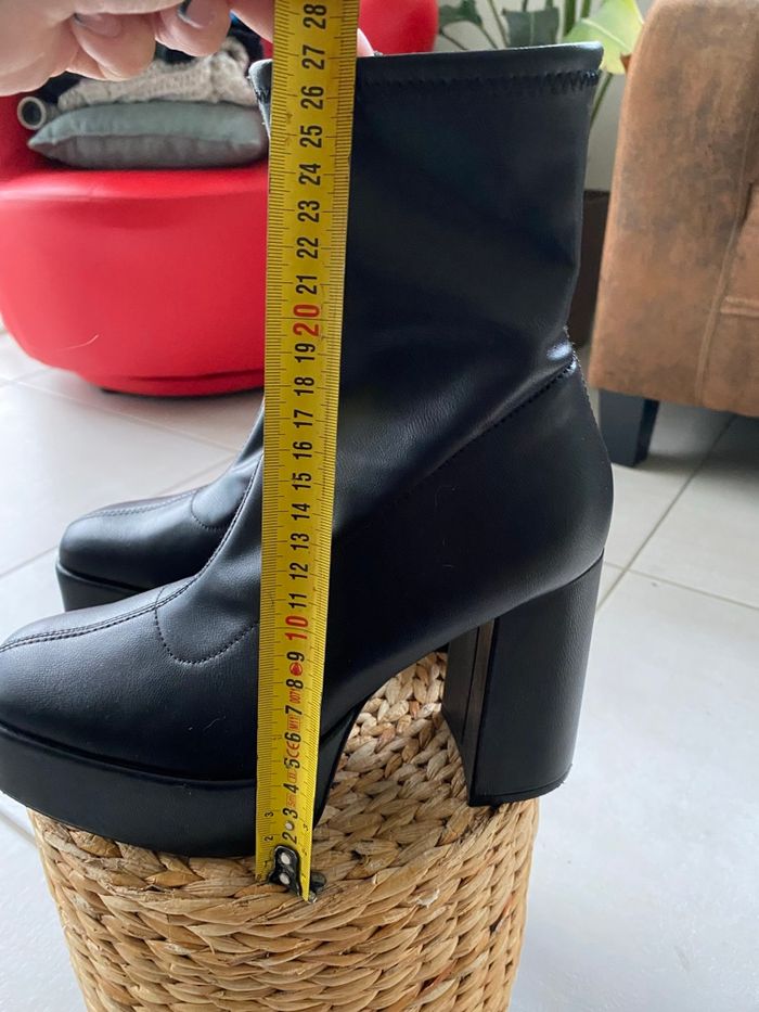 Bottines Neuves Stradivarius - photo numéro 6