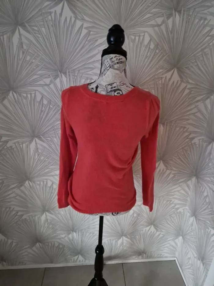 Joli pull col rond C&A taille 36 - photo numéro 2