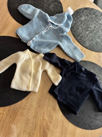 Lot gilet bébé 