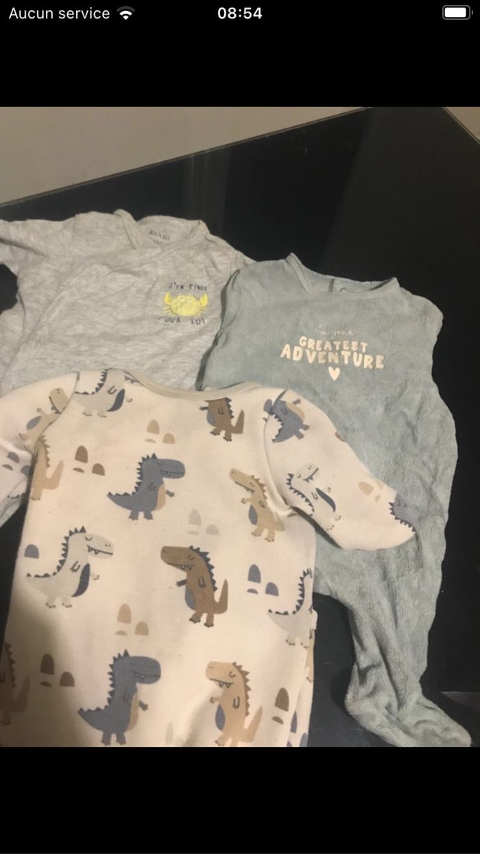 Lot 10 pyjamas 1 mois - photo numéro 3