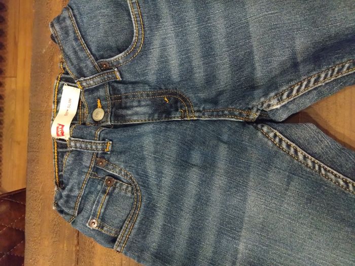 Jean Levi’s 511 bleu enfant garçon W25 L25 – Très bon état - photo numéro 2
