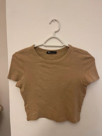 Top manche courte beige zara