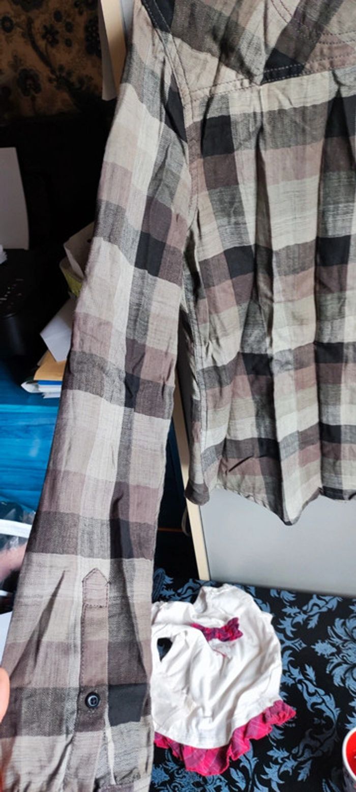 Chemise à carreaux et rayures XL taille 42 noir et grise - photo numéro 11