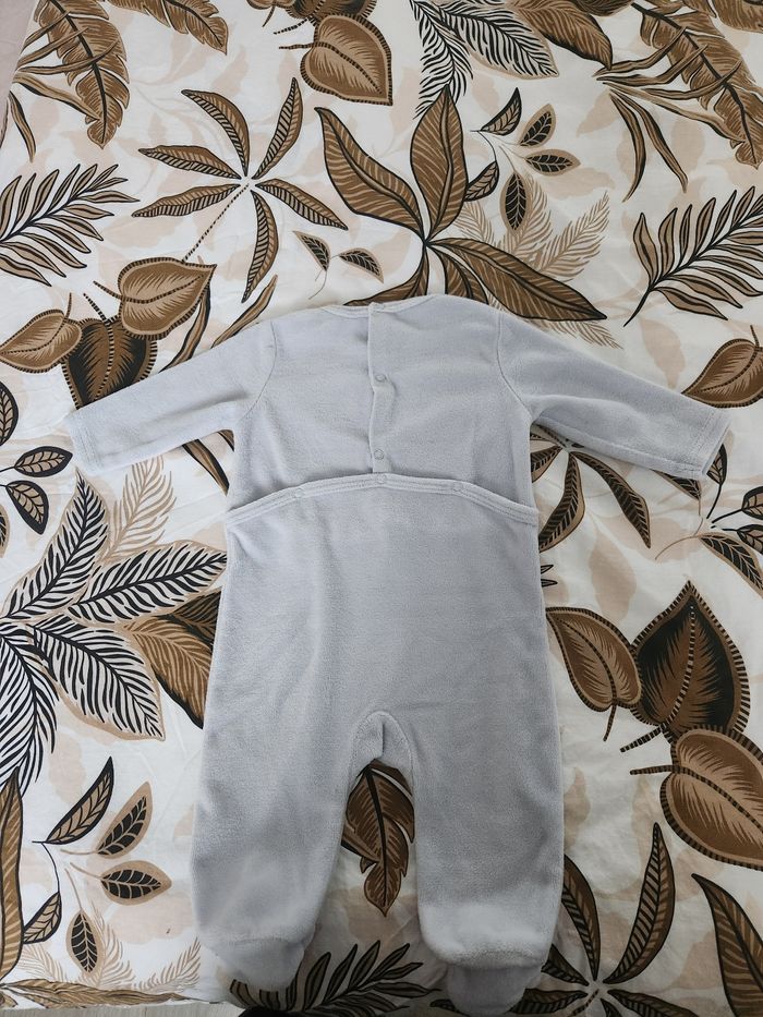 Pyjama 3 mois - photo numéro 2