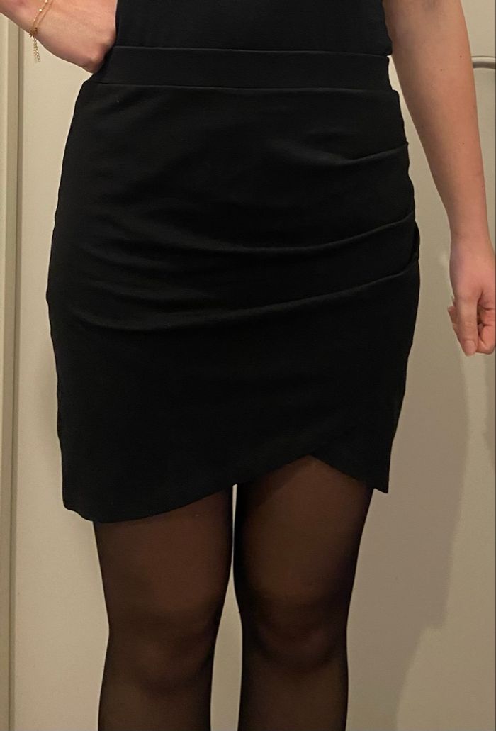 Jupe noire élastique