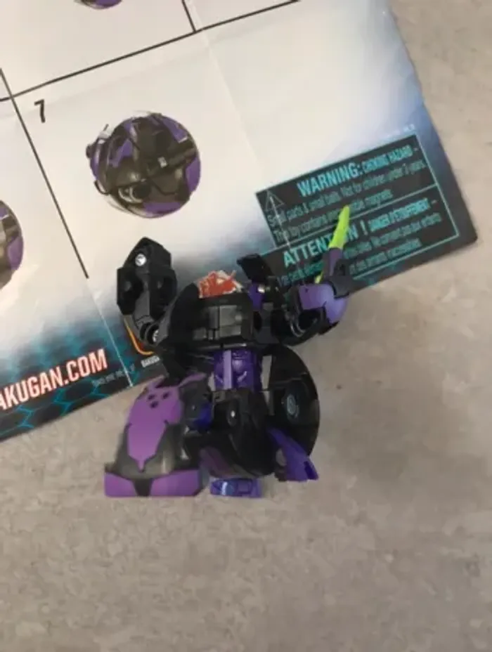 jouet bakugan darkus cyndeous noir et violet avec notice de remontage - photo numéro 5