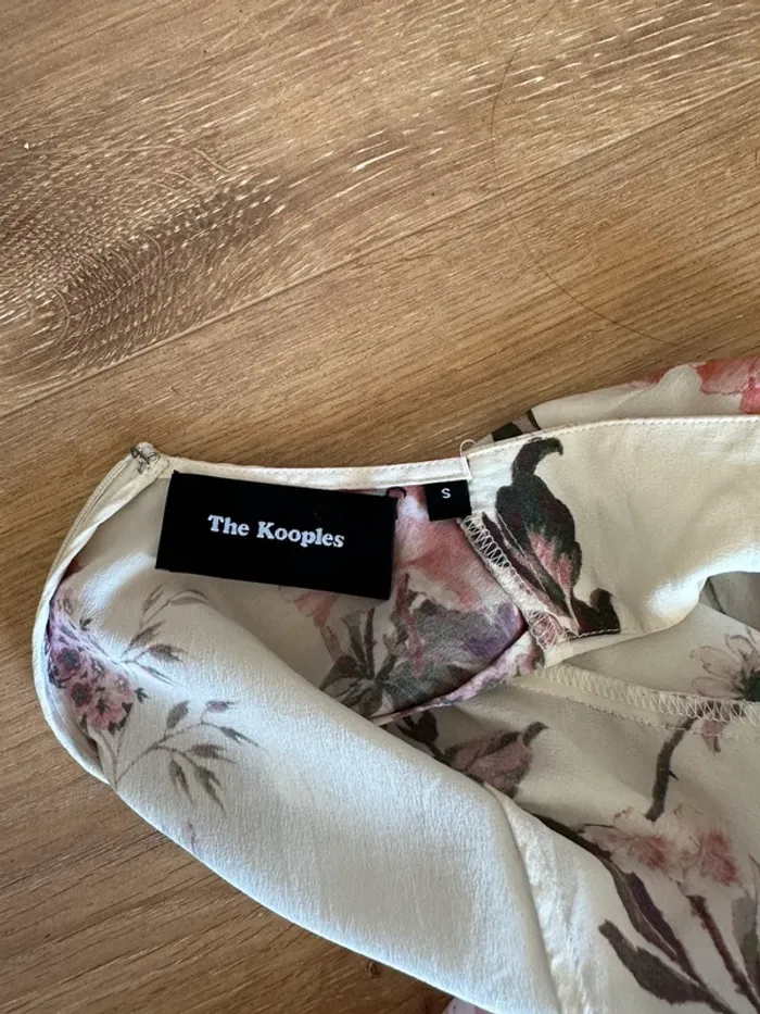 Robe The Kooples blanc cassé fleurie rose taille 36 - photo numéro 4