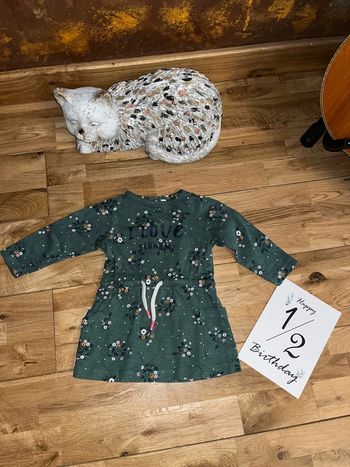 Jolie robe verte fleurie très bon état 6mois/68cm