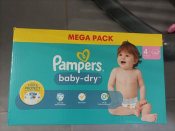Couche baby-dry Pampers taille 4