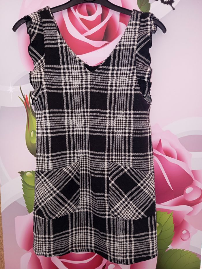Robe courte - photo numéro 1