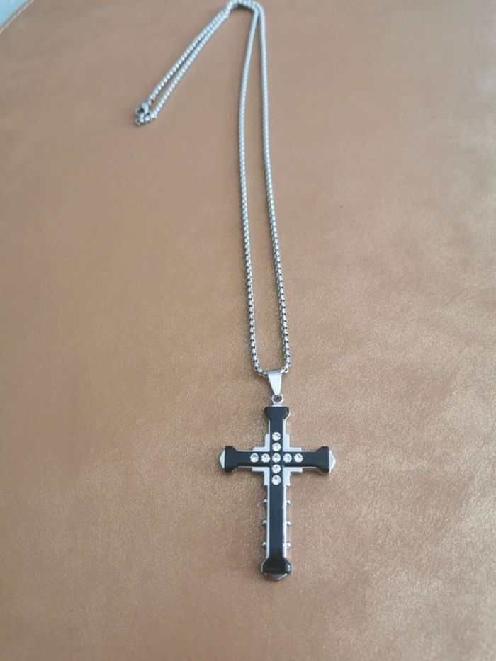 Collier et pendentif spirituel croix chrétienne
