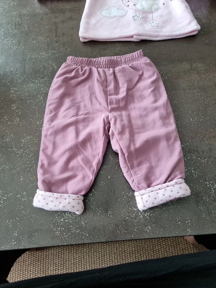 Ensemble Pull + pantalon en 3 mois - photo numéro 4